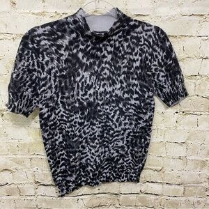 Nina Leonard Black Gray Print Lambswool Angora Short Sleeve Sweater